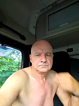 mannohmann5 online show from 06-23-26, 06:28