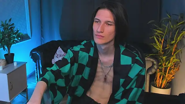 Klaude Jam online show from 04-13-26, 06:24