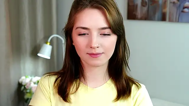 RenateVashaw online show from 04-18-26, 07:45