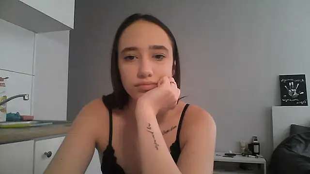 Snapshot of DarkMirel chatting on 07-07-26, 02:10 DarkMirel online show from 07-07-26, 02:10