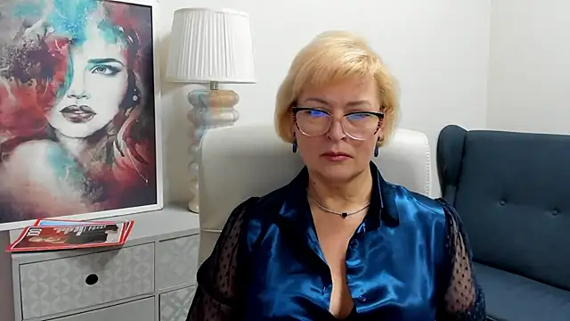 luna xfantasy online show from 04-16-26, 06:25