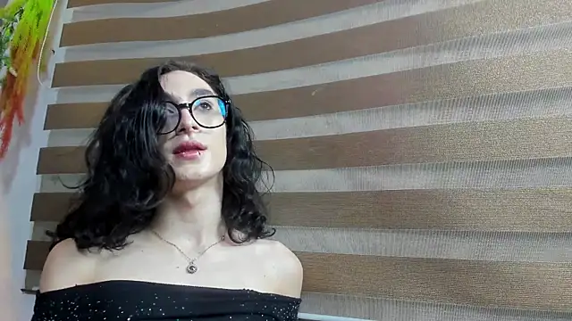 Shammy rosse online show from 06-17-26, 07:59
