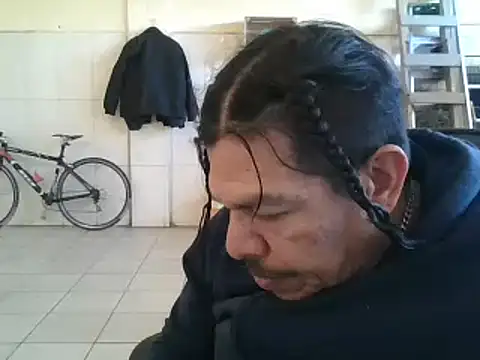 Snapshot of Oskr2024XXX chatting on 03-12-25, 08:31 Oskr2024XXX online show from 03-12-25, 08:31