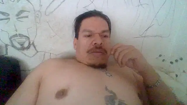 Snapshot of Oskr2024XXX chatting on 11-18-25, 07:18 Oskr2024XXX online show from 11-18-25, 07:18