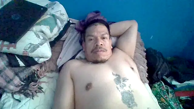 Snapshot of Oskr2024XXX chatting on 07-20-26, 06:43 Oskr2024XXX online show from 07-20-26, 06:43