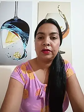 Snapshot of Silvana2927 chatting on 06-25-26, 06:29 Silvana2927 online show from 06-25-26, 06:29