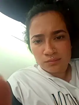 DaniHO25 online show from 04-17-26, 01:25