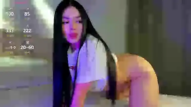 Snapshot of holly444_ chatting on 08-07-26, 03:08 holly444 online show from 08-07-26, 03:08