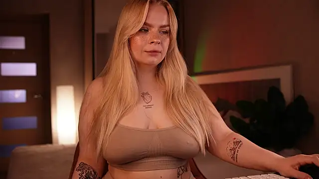 LisaLove3 online show from 07-01-26, 07:43