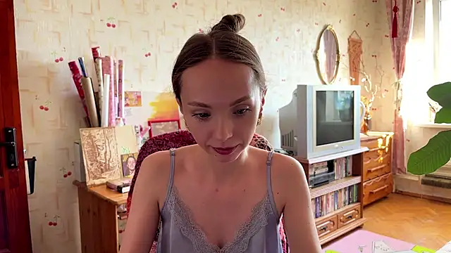 AdriannaBill online show from 06-18-26, 03:05