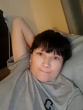 AlexaShiny  online show from 04-17-26, 01:03