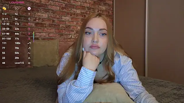 Snapshot of LeryKiss chatting on 05-30-26, 12:35 LeryKiss online show from 05-30-26, 12:35
