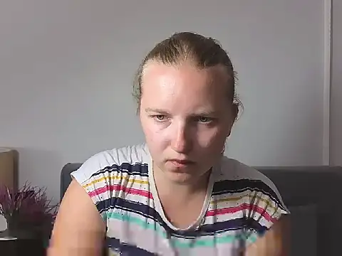 Snapshot of RoseTeacherX chatting on 05-26-26, 05:20 RoseTeacherX online show from 05-26-26, 05:20
