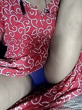 Snapshot of Boudisex69 chatting on 04-21-26, 05:28 Boudisex69 online show from 04-21-26, 05:28