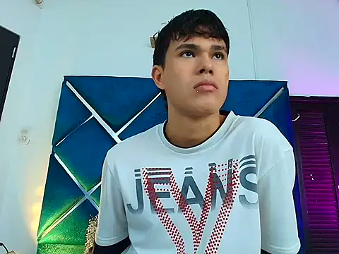 EdwinBoys online show from 04-17-26, 12:52