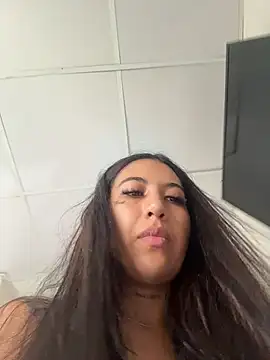 Snapshot of babedemon666 chatting on 05-09-26, 05:18 babedemon666 online show from 05-09-26, 05:18