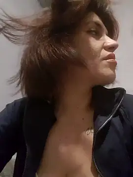 Snapshot of SOLyLunita2232nuevo chatting on 05-20-26, 07:36 SOLyLunita2232nuevo online show from 05-20-26, 07:36