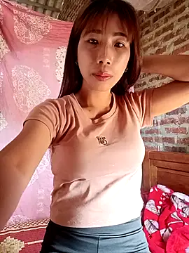 Elena Mia online show from 04-29-26, 07:34