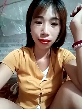 Elena Mia online show from 05-18-26, 05:52