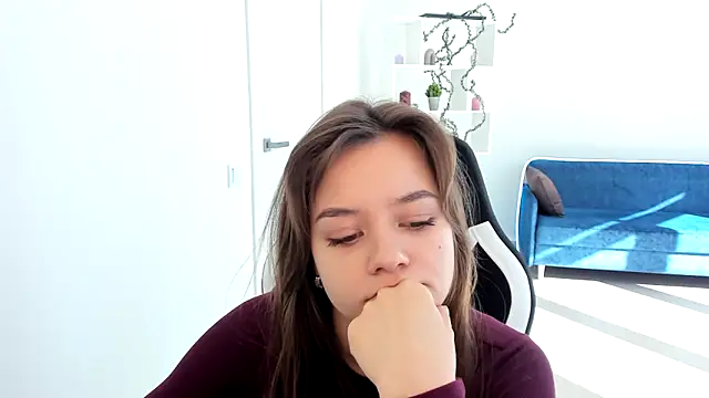 BrunaLinklater online show from 04-16-26, 11:11