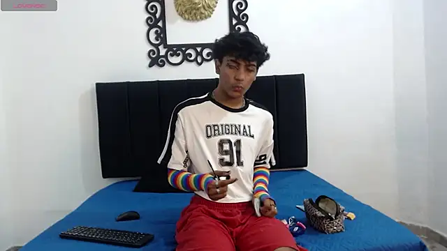 SinBoy  online show from 04-28-26, 12:43