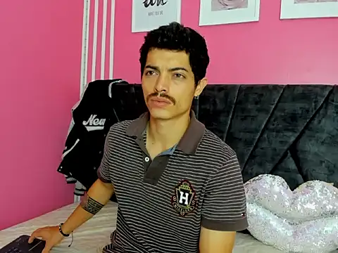taylor Stele online show from 04-20-26, 01:47