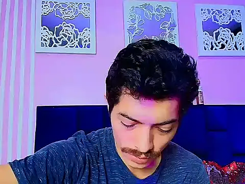 taylor Stele online show from 04-27-26, 01:31