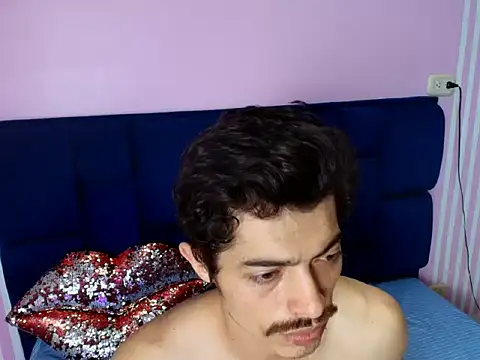 taylor Stele online show from 05-18-26, 08:58