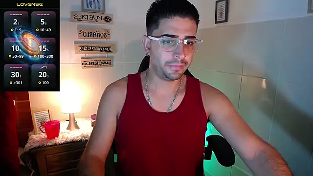Snapshot of andders_ chatting on 05-21-26, 02:46 andders online show from 05-21-26, 02:46