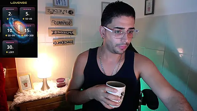 Snapshot of andders_ chatting on 05-28-26, 11:46 andders online show from 05-28-26, 11:46
