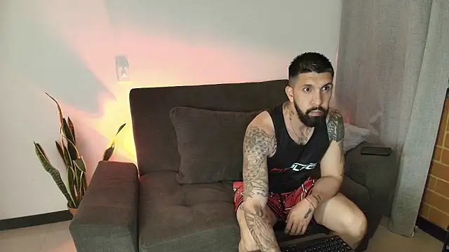 Alyssa and DAngelo online show from 05-26-26, 01:23