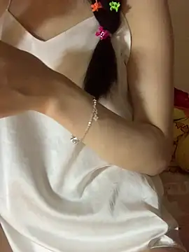 Snapshot of Summ_vn chatting on 06-24-26, 07:51 Summ vn online show from 06-24-26, 07:51