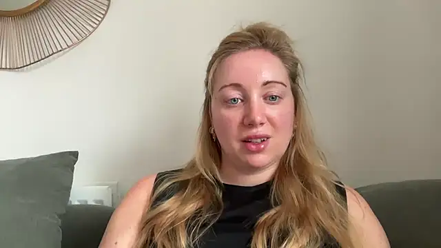 arielsweetieee online show from 06-17-26, 08:39
