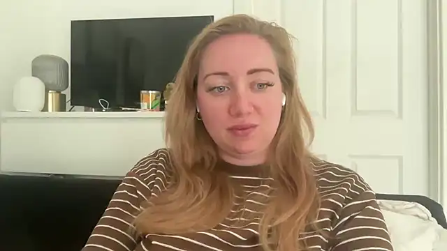 arielsweetieee online show from 07-11-26, 09:01