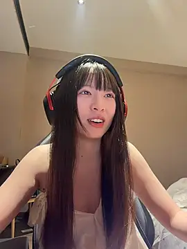 Snapshot of nide-baby chatting on 06-30-26, 11:33 nide-baby online show from 06-30-26, 11:33