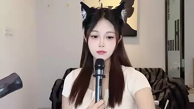 KiKi-011 online show from 06-11-26, 04:21