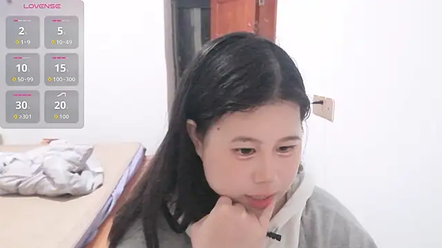 Snapshot of 66-hannah-66 chatting on 05-06-26, 03:39 66-hannah-66 online show from 05-06-26, 03:39