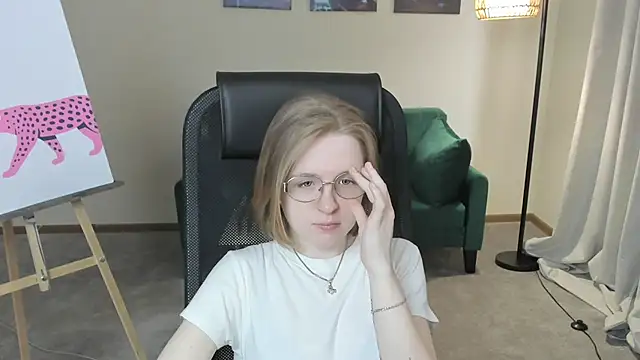 CaylaFahrni online show from 04-18-26, 08:18