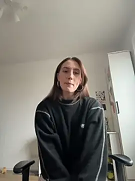 Tiny Anny online show from 04-20-26, 03:48