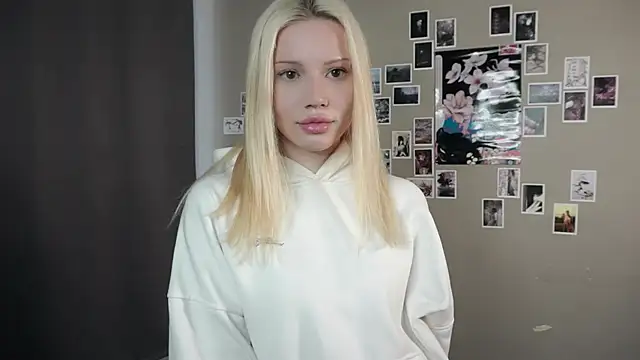 PamilaPoppe online show from 04-20-26, 08:28