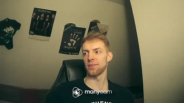 Snapshot of Milkyman7 chatting on 12-14-24, 10:39 Milkyman7 online show from 12-14-24, 10:39