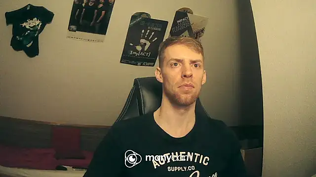 Snapshot of Milkyman7 chatting on 12-24-24, 12:55 Milkyman7 online show from 12-24-24, 12:55