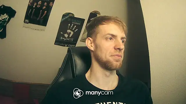 Snapshot of Milkyman7 chatting on 12-25-24, 11:10 Milkyman7 online show from 12-25-24, 11:10