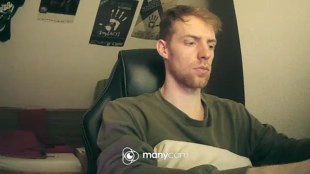 Snapshot of Milkyman7 chatting on 01-02-25, 09:18 Milkyman7 online show from 01-02-25, 09:18