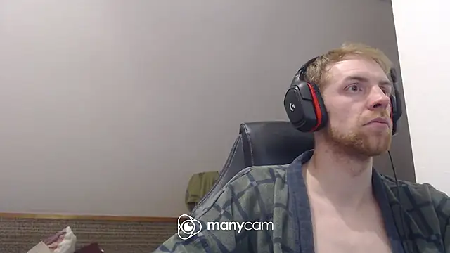 Snapshot of Milkyman7 chatting on 11-21-25, 10:30 Milkyman7 online show from 11-21-25, 10:30