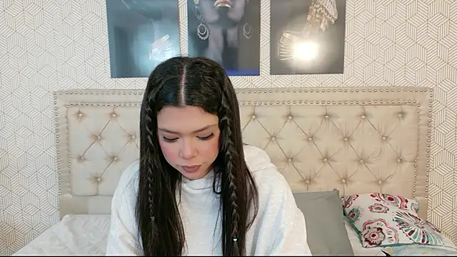 Nathy Pelaez online show from 05-22-26, 03:46