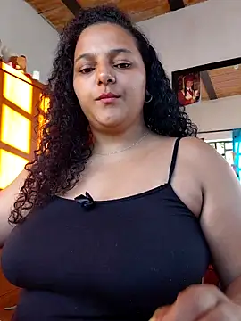 Snapshot of manuboobss chatting on 04-26-26, 10:18 manuboobss online show from 04-26-26, 10:18