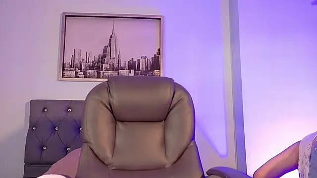 Maggiee 1 online show from 04-25-26, 05:21