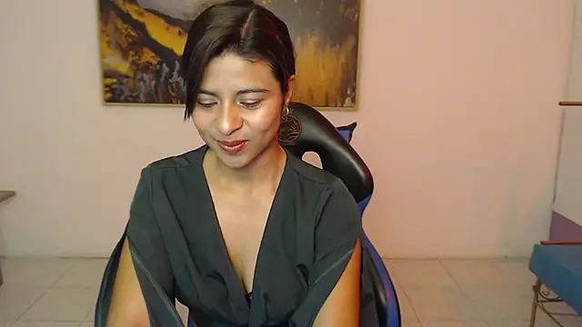 Lady isabella  online show from 05-06-26, 01:16
