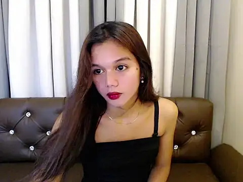 Snapshot of marie_castro chatting on 05-10-26, 06:35 marie castro online show from 05-10-26, 06:35